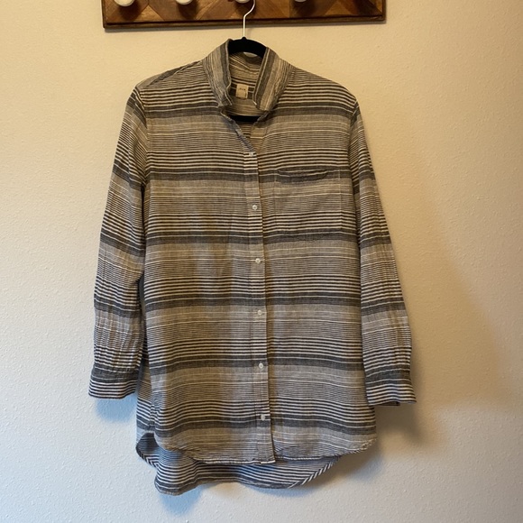 Gap Weekend Tunic Shirt. Classic black and white. Size Petite Large - Picture 4 of 5